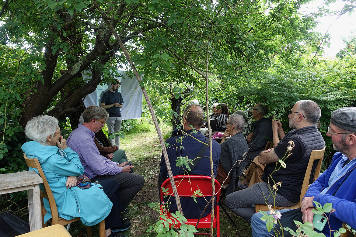 Performance, A Blue Shirt Collar, Gilles Sage, Diffractis au jardin, Agnès Torres